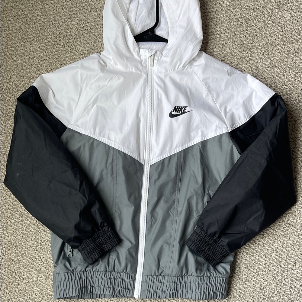 Nike Kids' White, Gray, and Black windbreaker